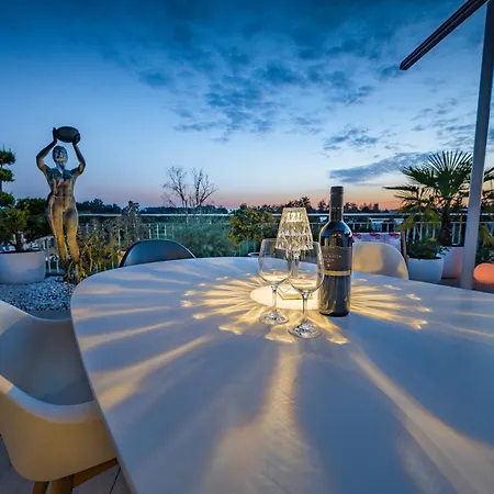 Living Timeless- Design Meets Style Bodensee Mit 2 Parkplaetzen, 40Qm Terrasse Fuer Bis Zu 6 Personen Friedrichshafen Exterior photo
