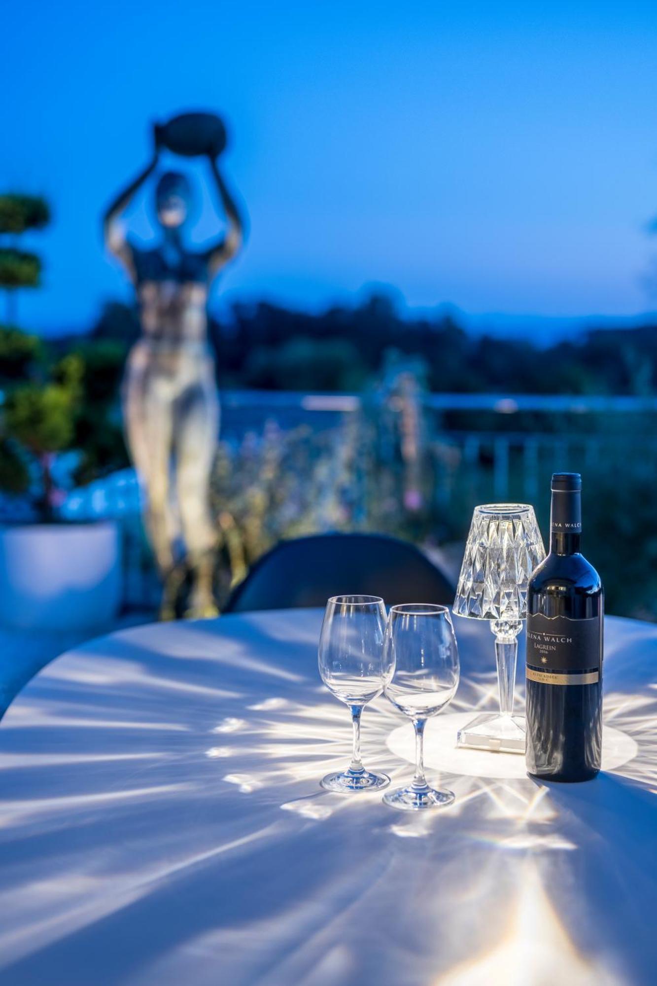 Living Timeless- Design Meets Style Bodensee Mit 2 Parkplaetzen, 40qm Terrasse Fuer Bis Zu 6 Personen *